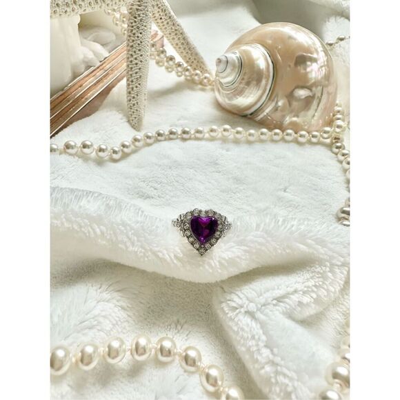Deep Purple rhinestone heart shaped cocktail ring adjustable ￼ - Picture 3 of 4